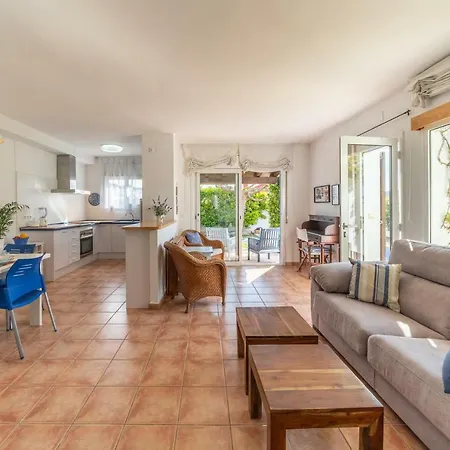 Flora Villa
